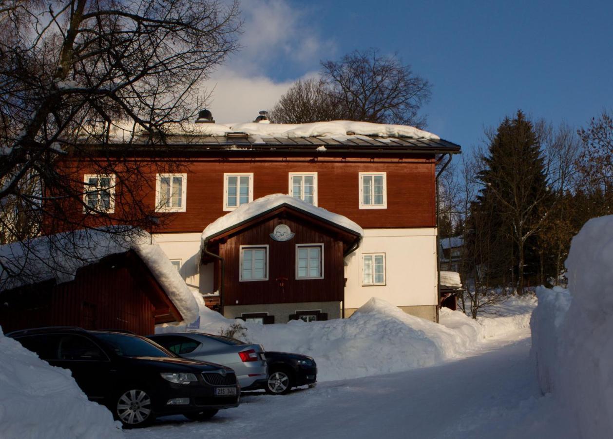 Horske Stredisko Eljon Hotell Špindlerŭv Mlýn Eksteriør bilde